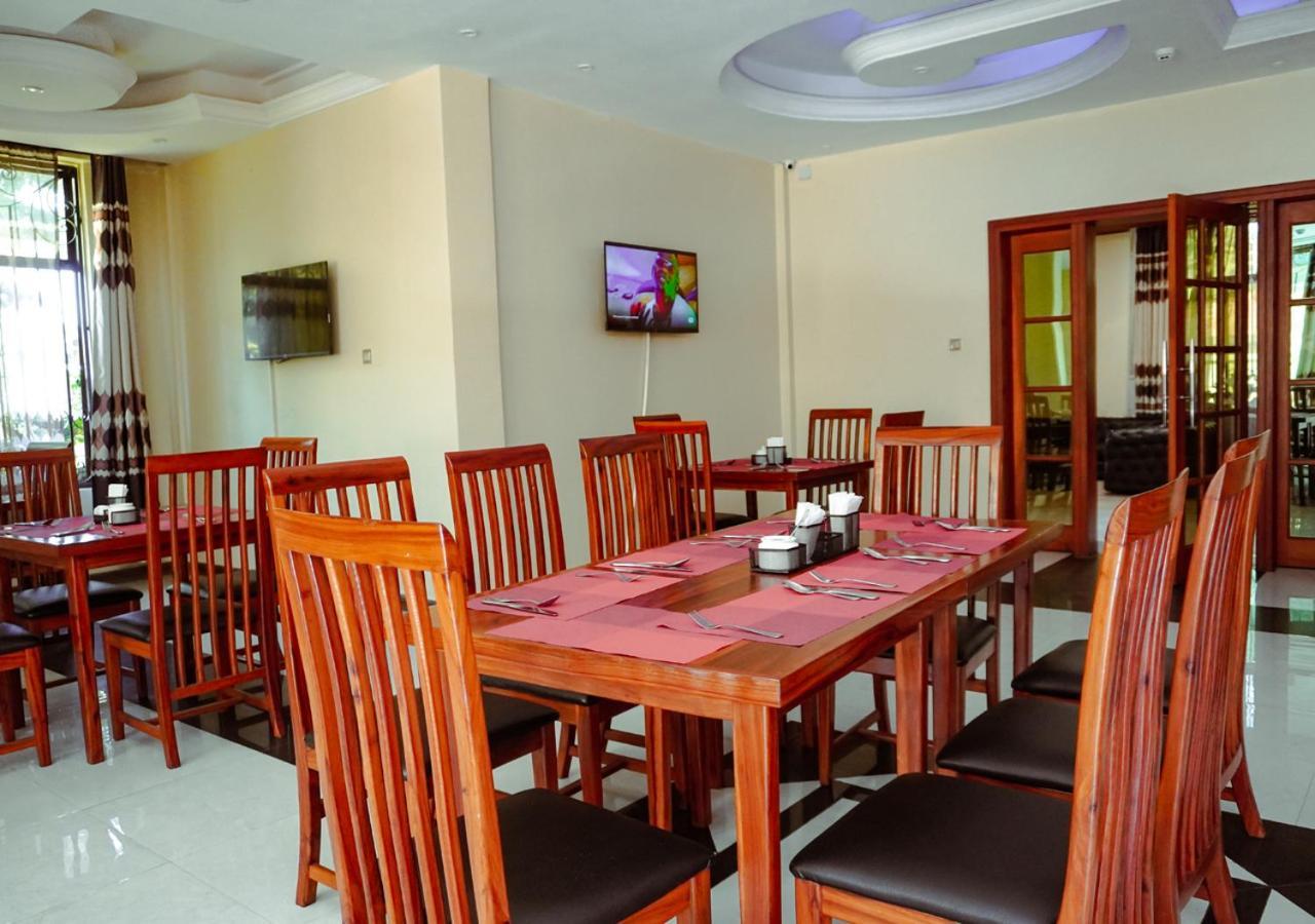 Senator Hotel Arusha Exterior foto